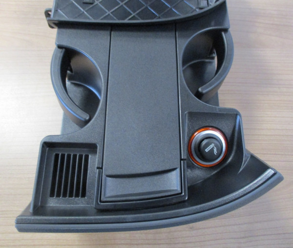 Ascher Zigarettenzünder Getränkehalter VW T5 7E5858192 75R NEU