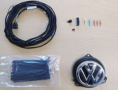 Original VW Rückfahrkamera Golf VII 7 Schwenkemblem NEU 5G1054634 vom VW Partner