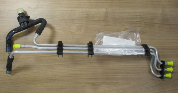 Kraftstoffleitung Kraftstoffrohr Temperaturgeber Audi Seat VW 03G130308K NEU