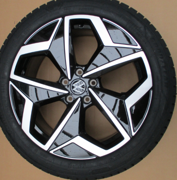 VW ORIGINAL ID.3 Winterkomplettradsatz 19 Zoll Andoya Felge schwarz mit Goodyear Reifen