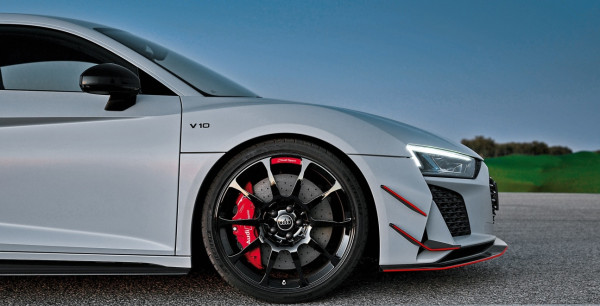 Audi R8 4S Coupe Performance Aerokit in Echt Carbon / Heckflügel , Flaps, Frontsplitter NEU